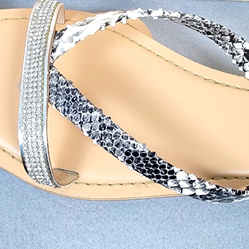 Chinese Laundry Snake Skin And Rhinestone Flat Sandals Size 9 - Picture 4 of 5